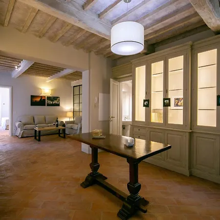 Chic Tuscan With Steam *