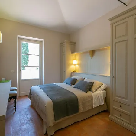 Chic Tuscan With Steam Cortona
